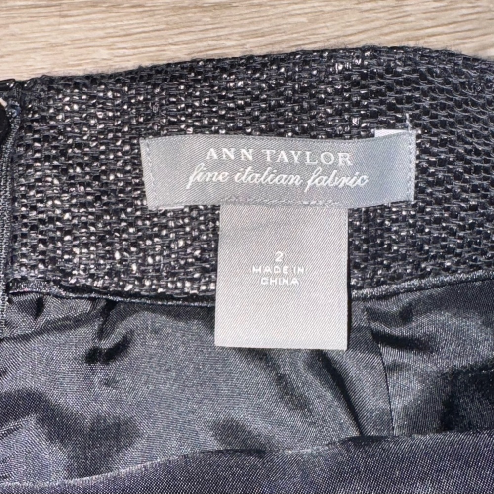Ann Taylor Fine Italian Black Pencil Skirt - Picture 5 of 8